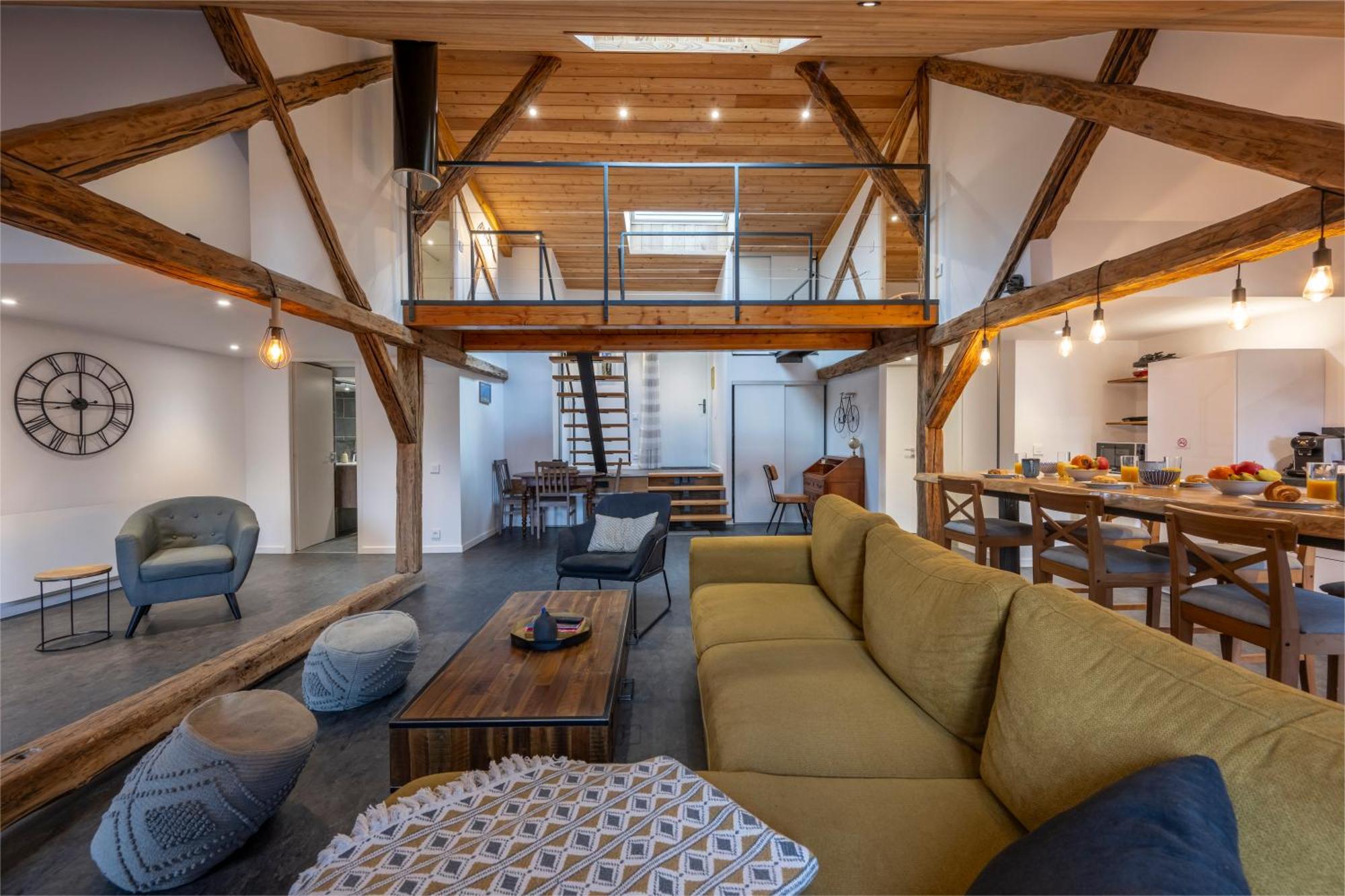 ברסלונט Superbe Loft - Situ Sur La Place Centrale מראה חיצוני תמונה