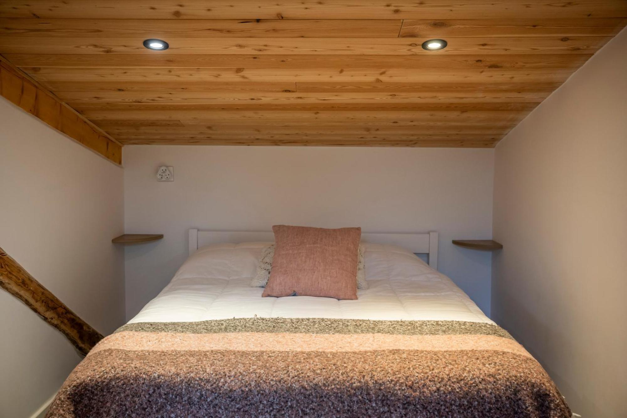 ברסלונט Superbe Loft - Situ Sur La Place Centrale מראה חיצוני תמונה