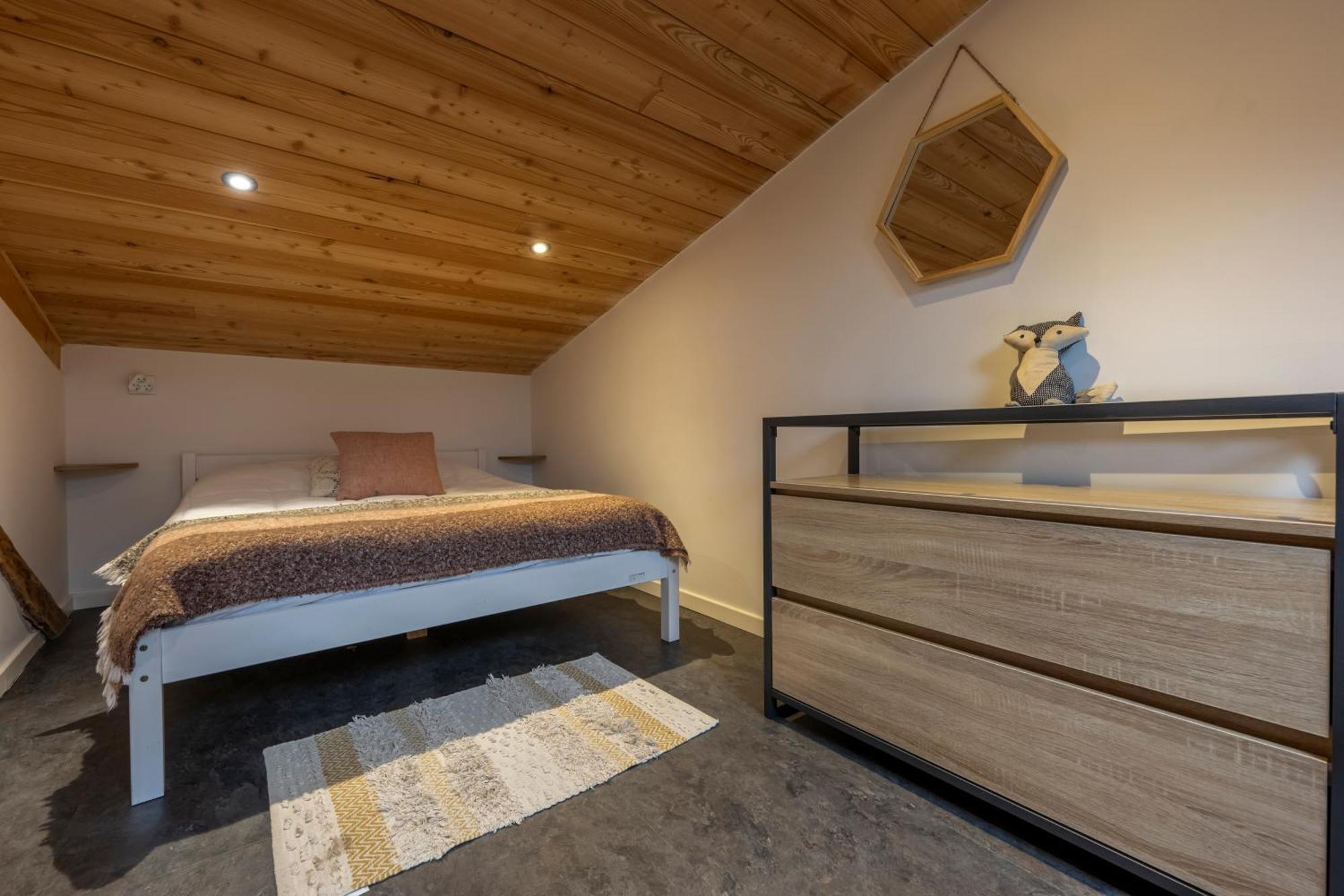 ברסלונט Superbe Loft - Situ Sur La Place Centrale מראה חיצוני תמונה