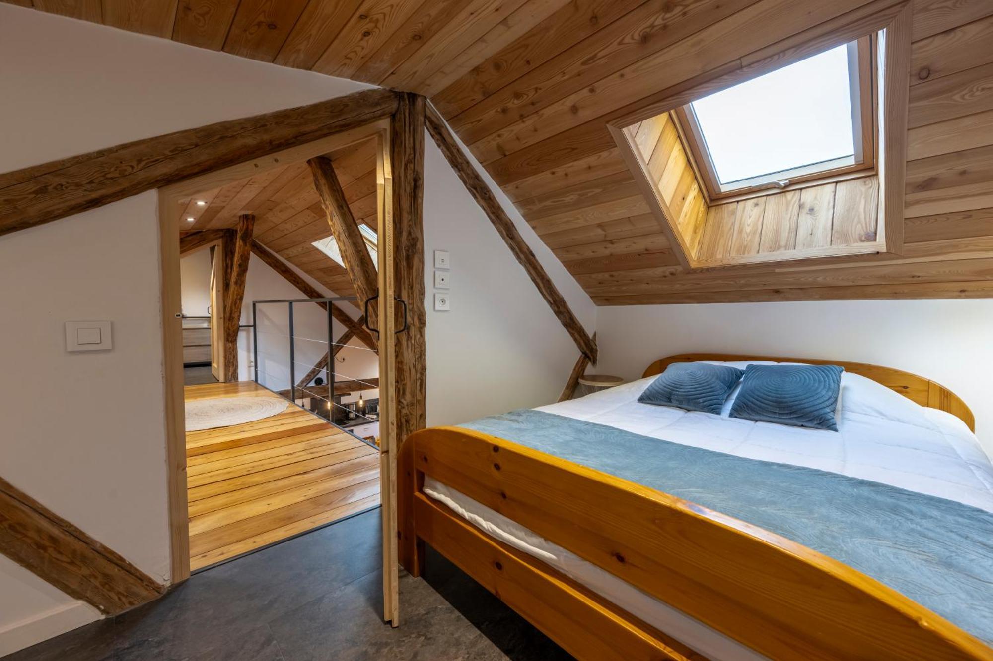 ברסלונט Superbe Loft - Situ Sur La Place Centrale מראה חיצוני תמונה