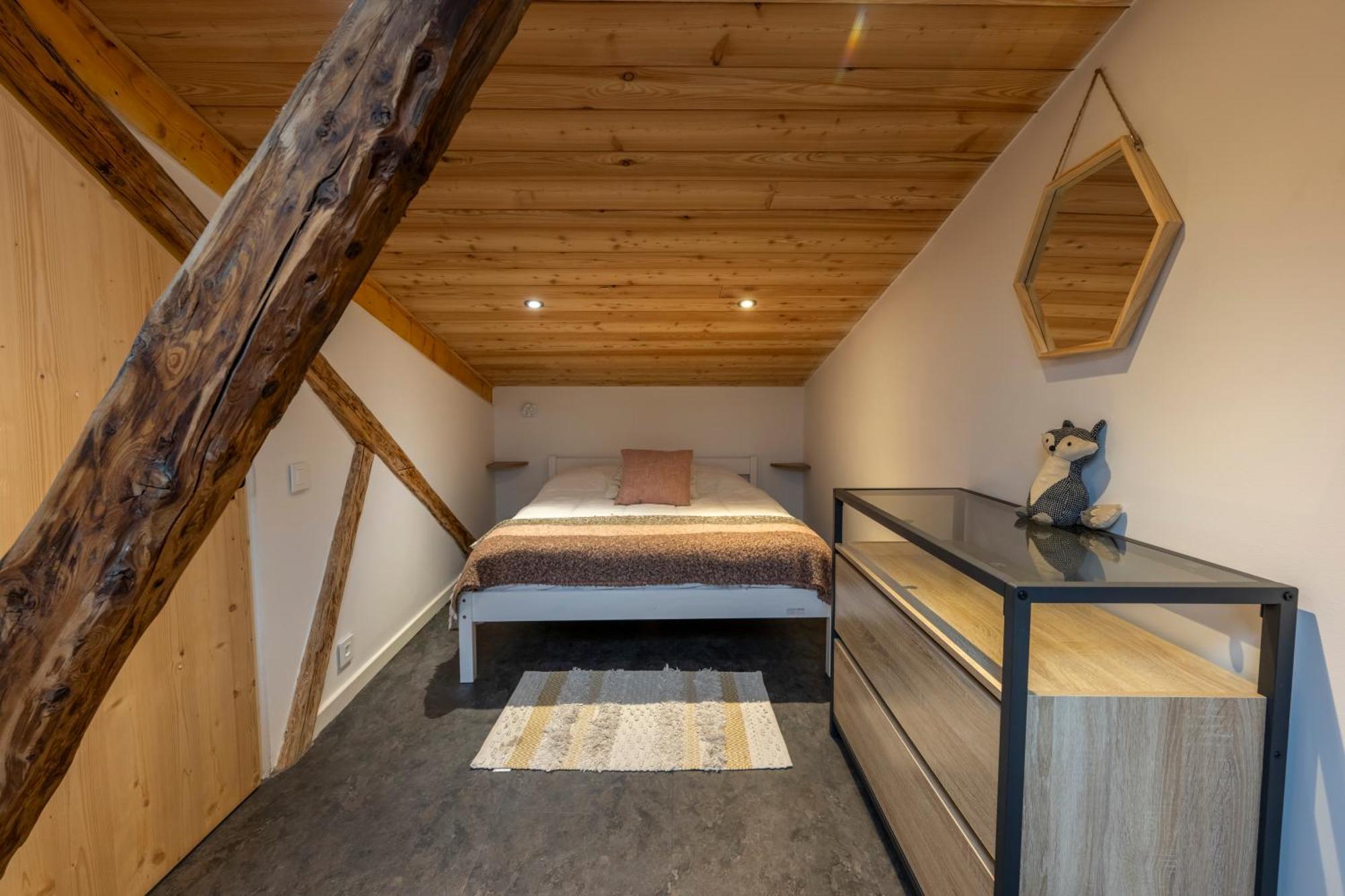 ברסלונט Superbe Loft - Situ Sur La Place Centrale מראה חיצוני תמונה